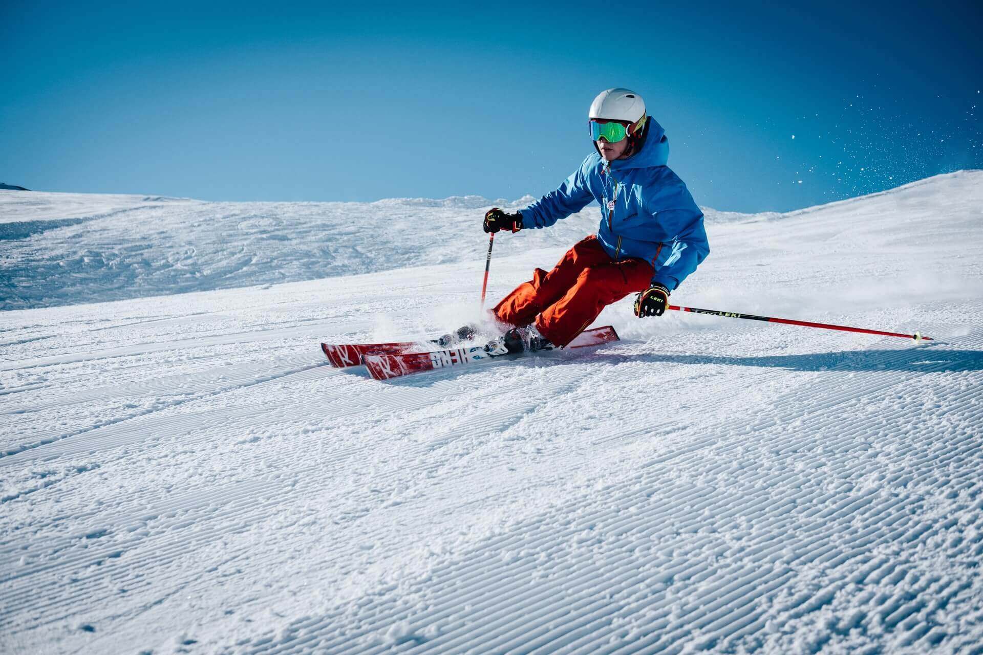 piste skier